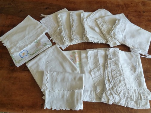Vintage pillow cases - , 14