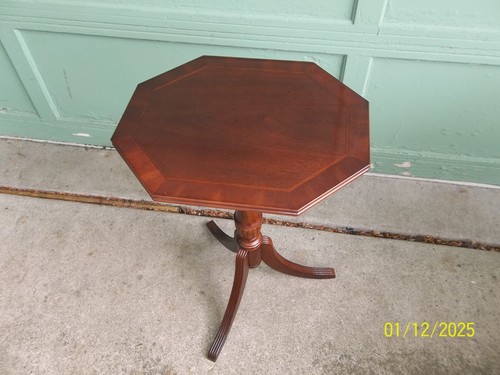 Beautiful mahogany octagon - beautiful,