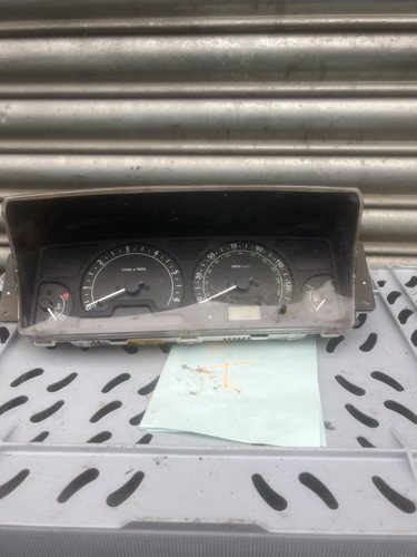 Land rover discovery td5 - rover,