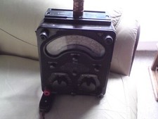 VINTAGE UNIVERSAL AVOMETER