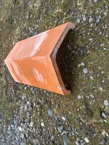 Angled clay ridge tile - ridge,