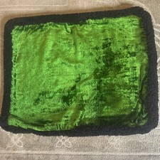 LES OTTOMAN VELVET CUSHION
