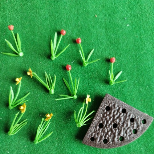 Britains floral garden bed - garden,