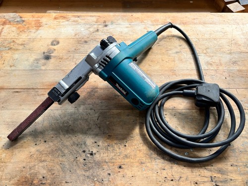 Makita 9032 240v 500w - 500w, belt
