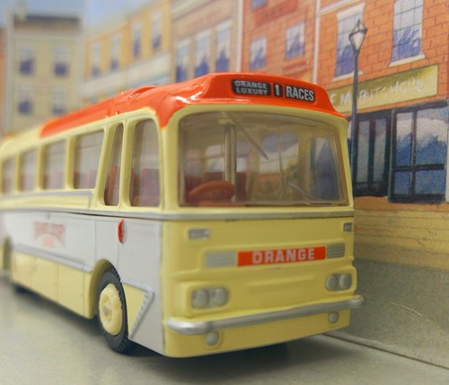 Gauge scale model - oo,
