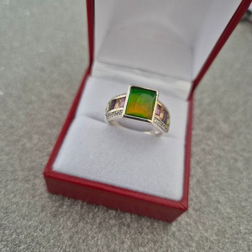 Canadian ammolite gemstone - ammolite,