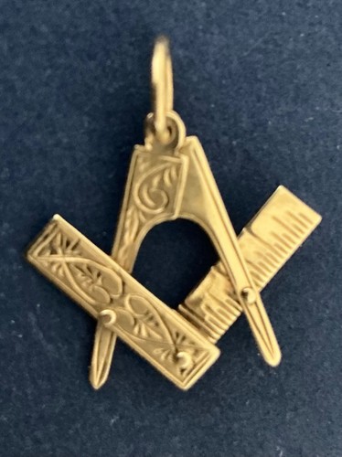 Masonic pendant 9ct yellow - pendant,