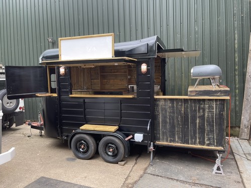 Horsebox catering trailer - catering,