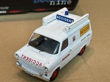 Corgi CC02302 Ford Transit Accident Unit (RESCUE) County of Avon 1.43 NEW