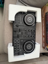 Pioneer DJ DDJ-200Double Deck Controller - Black with pioneer head phones