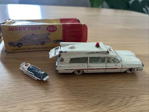 Dinky toys superior criterion - dinky,