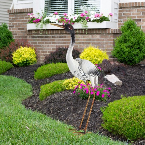 Red crowned crane - crowned, metal