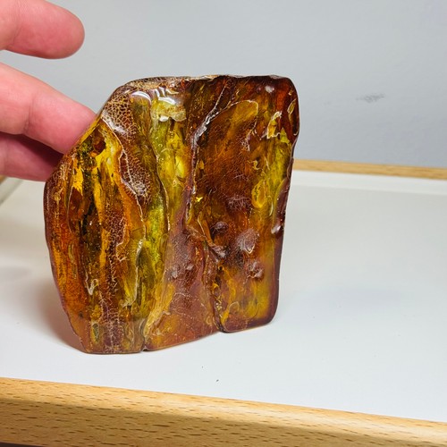 Raw baltic amber stone - amber,