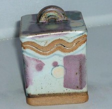 UNUSUAL PRETTY VINTAGE RETRO