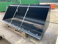 JCB TELEHANDLER BUCKET BRAND