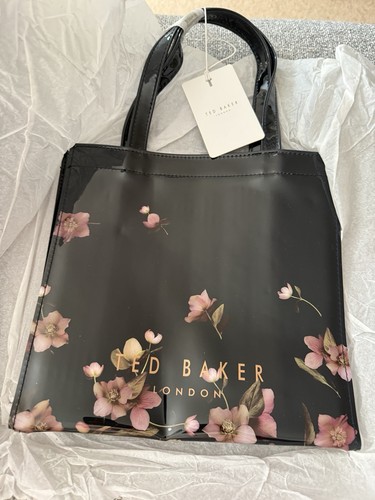 Bnwt ted baker london - ted,