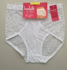 Ladies Bodyfit Floral White