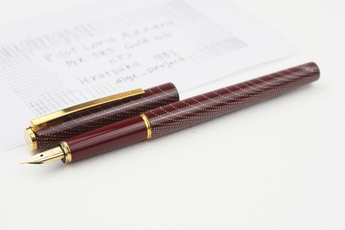Vintage pilot azzaro fountain - azzaro,