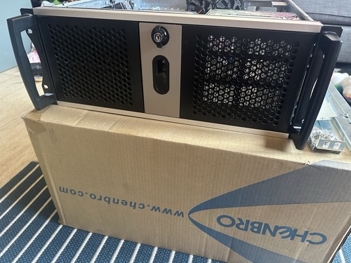 Chenbro rm42300 rackmount - 4u,