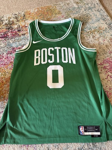 Boston celtics jayson tatum - boston,