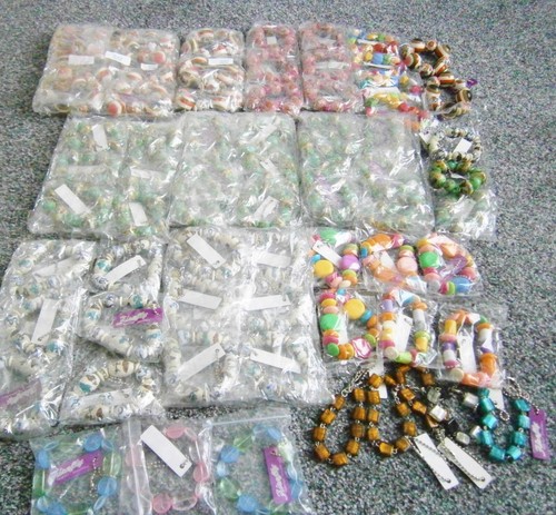Job lot bracelets glass - lot, 68