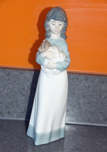 Lladro nao porcelain girl - nao,