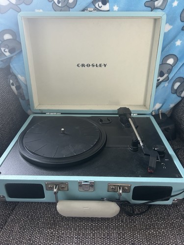 Crosley record playing case - record,