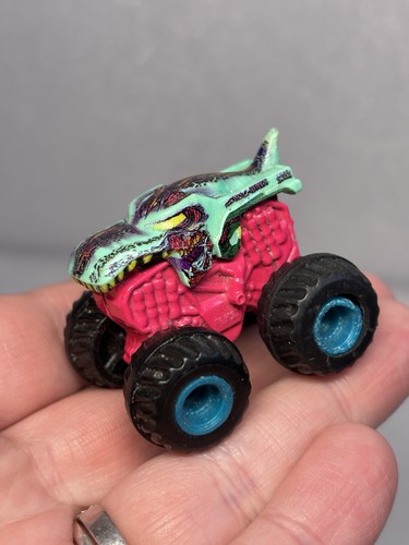 Hot wheels monster - hot,