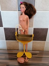 Steffi Love Royal Baby Pregnant Princess Doll with Baby and Cot  ~ Dark Hair ~