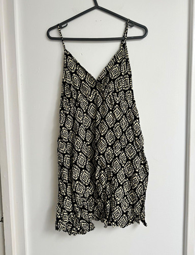 Primark black white - &,