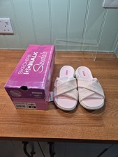 Ladies Skechers On The Go 600