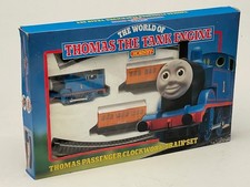 HORNBY RAILWAYS THOMAS THE TANK PASSENGER CLOCKWORK TRAIN SET
