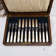 Set Of Antique Sterling Silver Mother Of Pearl Handled Fruit Cutlery