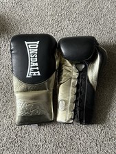 10oz Professional Lonsdale