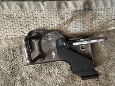 Skoda Yeti bonnet hood lock