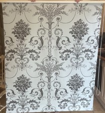Laura Ashley Side Control