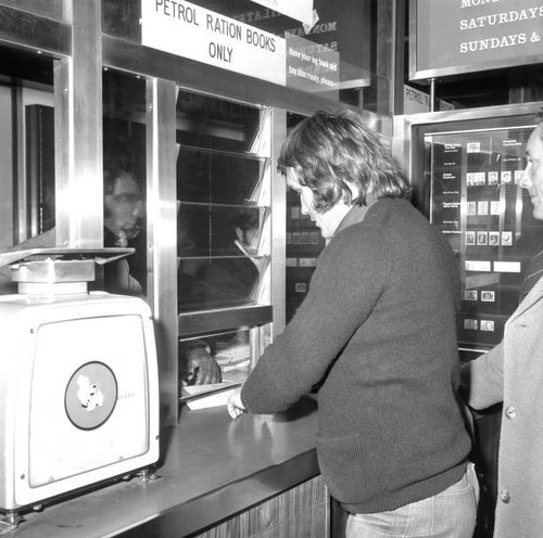 Queues counter trafalgar - counter,
