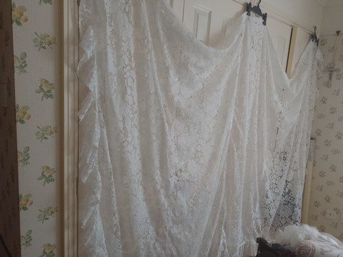 Vintage net curtain - curtain,