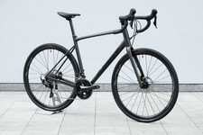 Road Bicycle Giant Contend AR Large hydraulic disc  brakes  excellent condition 