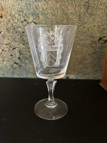 Roblett family crest engraved - crest,