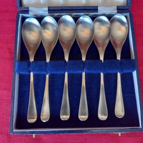 Cased set six retro - cased, robert