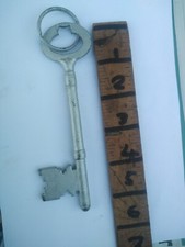 INTERESTING OLD VINTAGE MORTICE LOCK KEY 5 INCHES LONG.