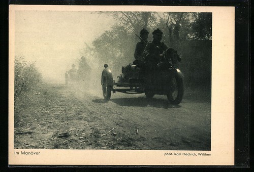 Motorcyclist maneuver - ak,