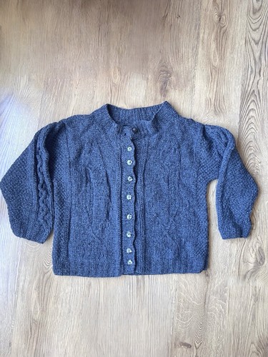 Hand knitted upstream 100 - upstream, 100%