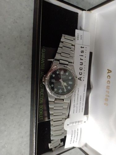 Accurist quartz watches - quartz,