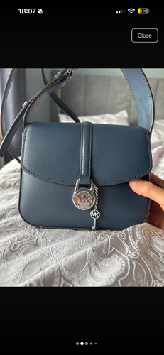 Michael kors navy crossbody - kors,