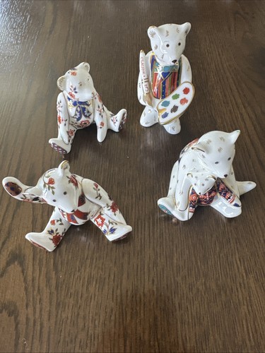 Royal crown derby - derby, sitting