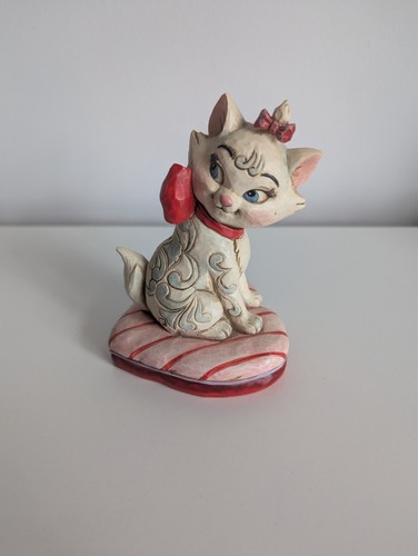 Disney traditions marie - disney,