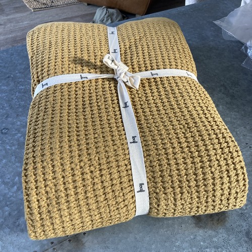 Bnwt loaf com home - loaf.com, cotton