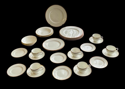 Wedgwood california bone - 33,